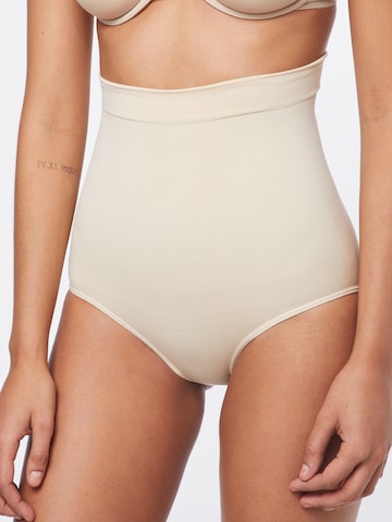 MAGIC Bodyfashion Regular Shaping slip 'Comfort Waistnipper' in Beige: front