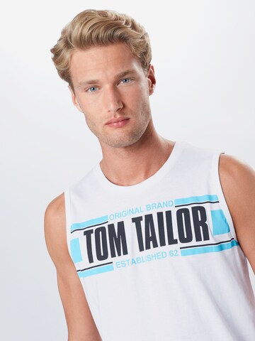 Coupe regular T-Shirt TOM TAILOR en blanc