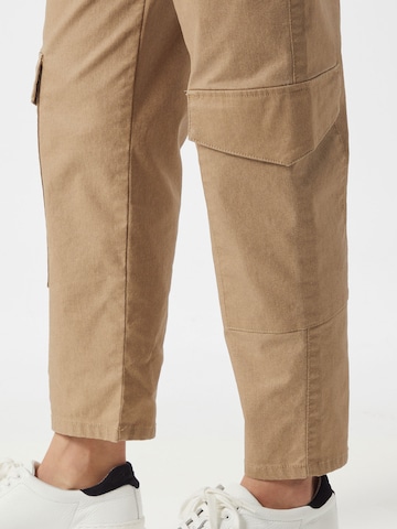 NU-IN Regular Cargohose in Beige