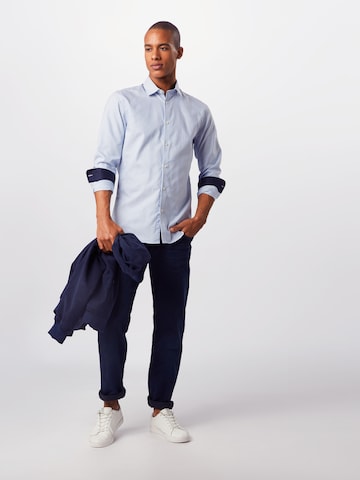 Coupe slim Chemise 'Mark' SELECTED HOMME en bleu