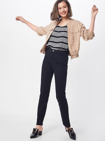 Slimfit Jeans 'Carola' de la BRAX pe negru
