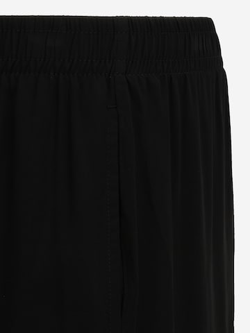 Urban Classics Wide Leg Housut 'Culotte' värissä musta