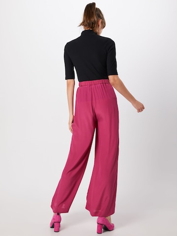 SAND COPENHAGEN Loosefit Broek 'Less' in Roze: terug