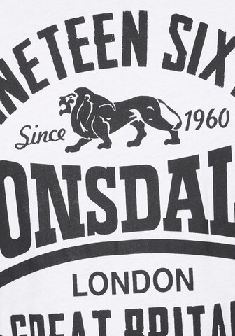 T-Shirt 'Bylchan' LONSDALE en noir