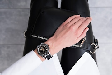 JOWISSA Analog Watch 'LeWy 9' in Black: front