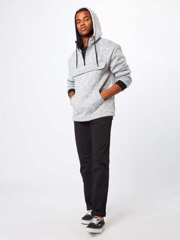 Urban Classics Pullover in Grau