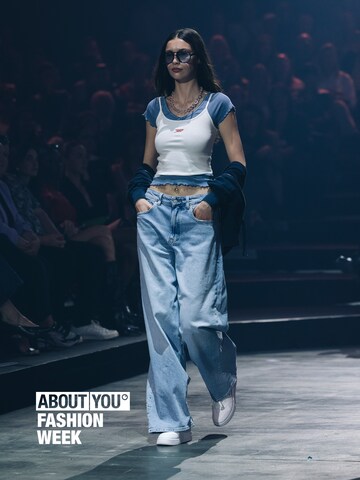 Young Casual Look by Tommy Jeans