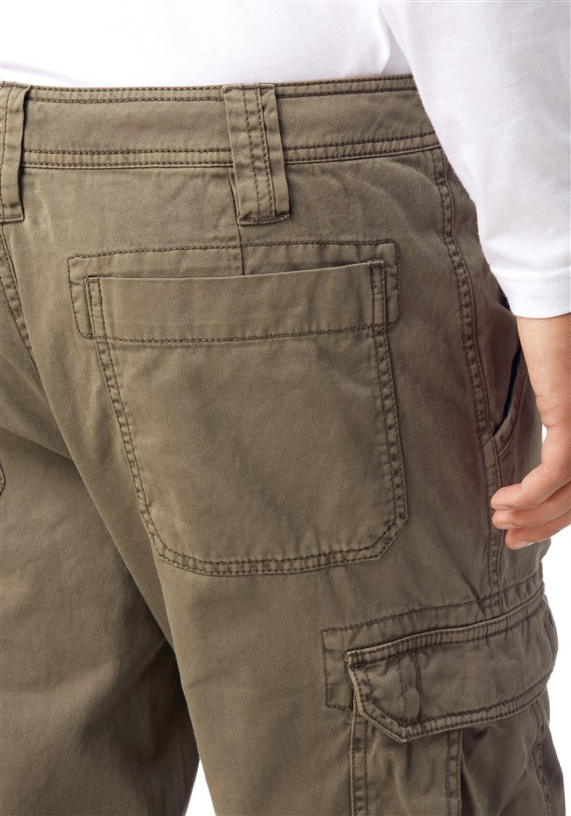 Man's World Loose fit Cargo Pants in Green