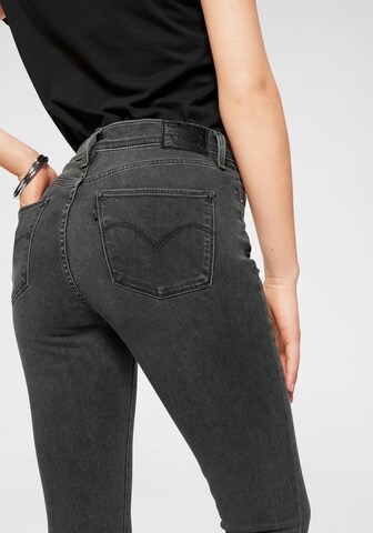 LEVI'S ® Skinny Jeans in Grau