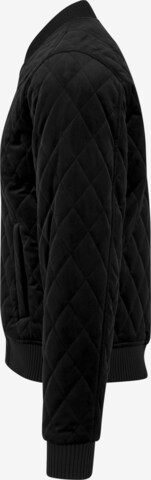 Urban Classics Jacke in Schwarz