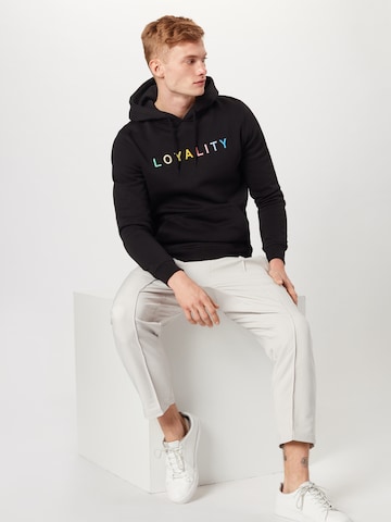 Mister Tee Sweatshirt 'Loyality' in Black
