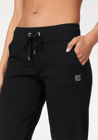 H.I.S Tapered Broek in Zwart