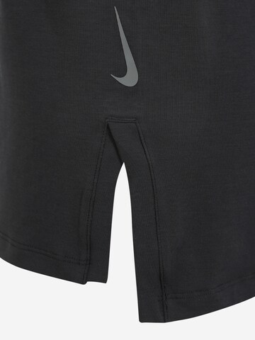 NIKE Regular Fit Sporttop in Schwarz