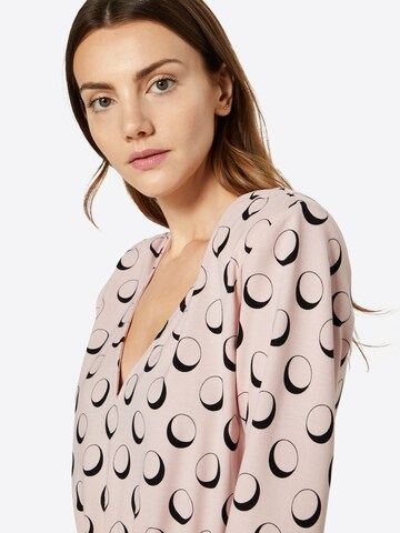 IVYREVEL T-shirt 'LABO' i rosa