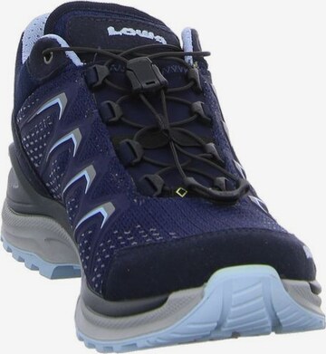 LOWA Outdoorschuh 'Maddox' in Blau