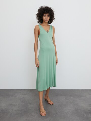 EDITED Φόρεμα 'Carlene' σε πράσινο