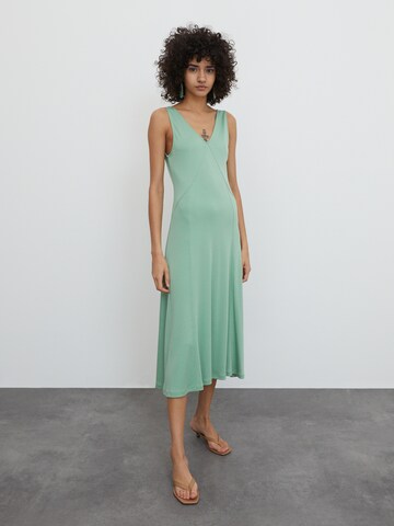 EDITED - Vestido 'Carlene' en verde