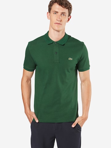 Coupe slim T-Shirt LACOSTE en vert : devant