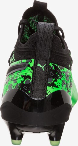 Chaussure de foot PUMA en vert