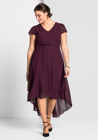 SHEEGO - Vestido de cocktail em roxo: frente