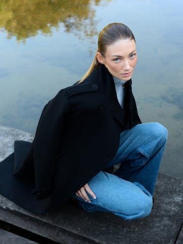 Casual Chic Coat Look