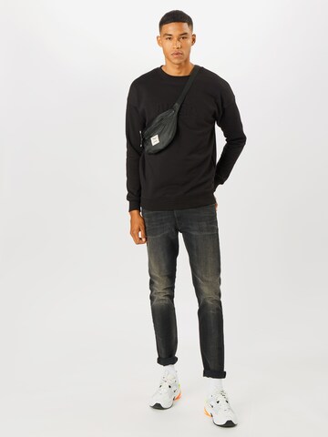 Sweat-shirt 'NASA' Mister Tee en noir