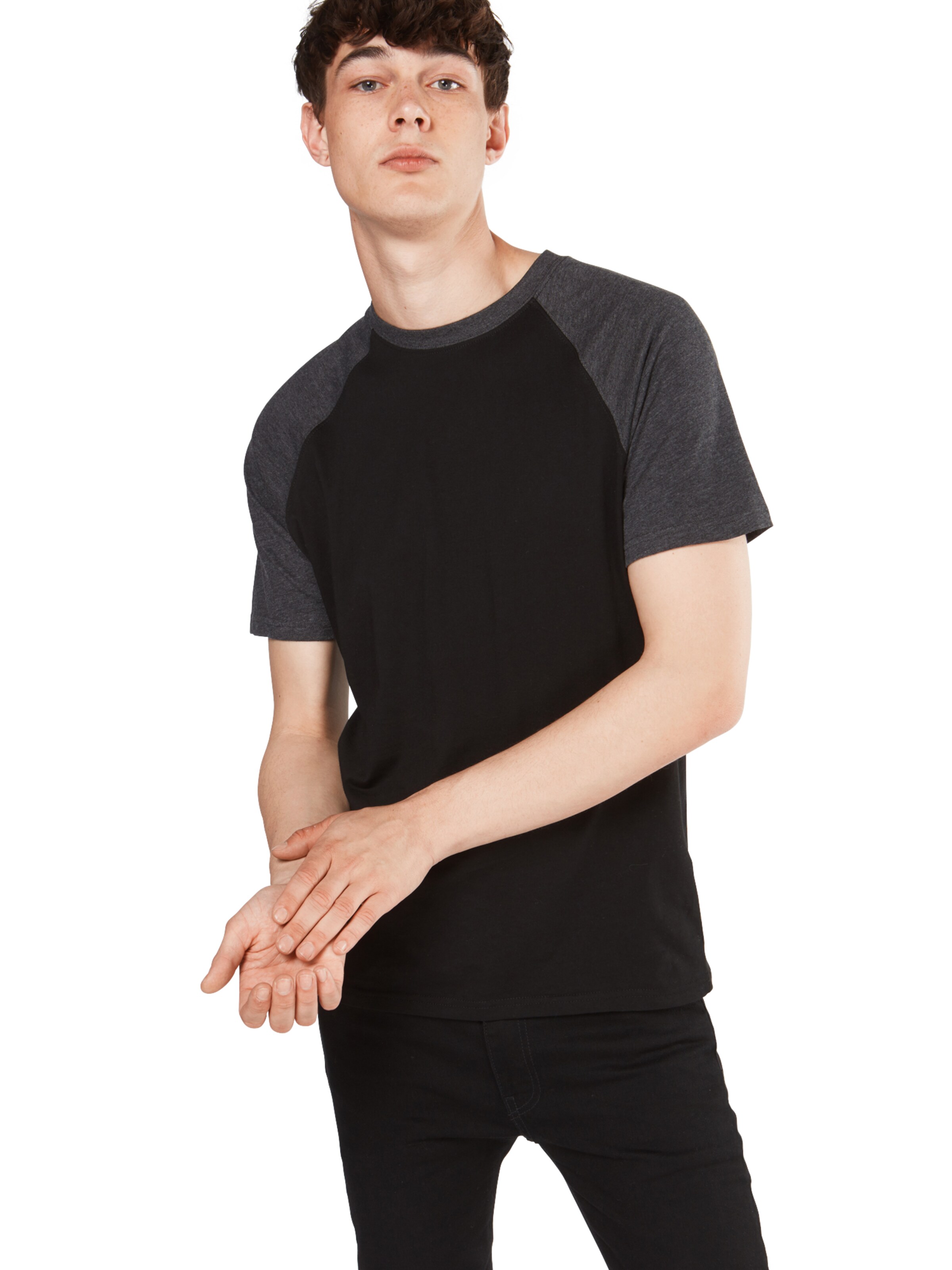 Urban Classics Μπλουζάκι σε μαύρο: μπροστά