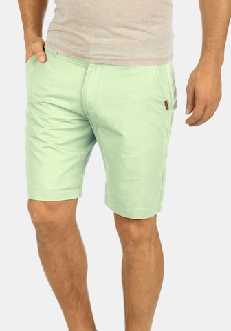 !Solid Regular Chino Pants 'Thement' in Green: front