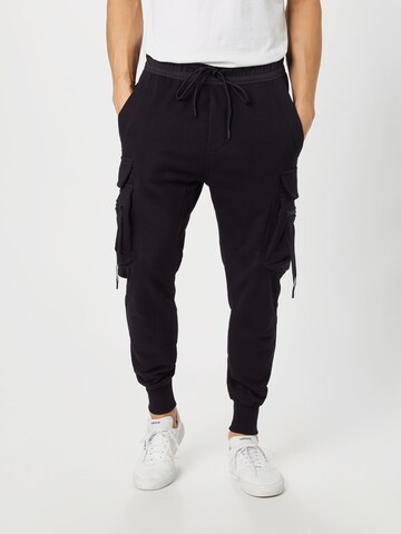 Urban Classics Tapered Hose in Schwarz: Vorderseite
