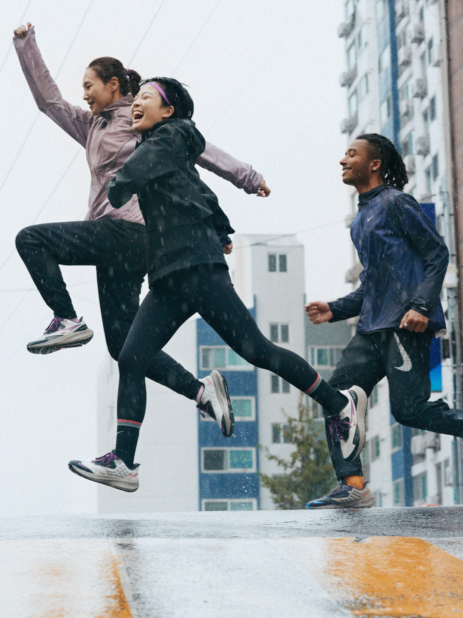 KEEP WARM. KEEP DRY. KEEP RUNNING. NIKE