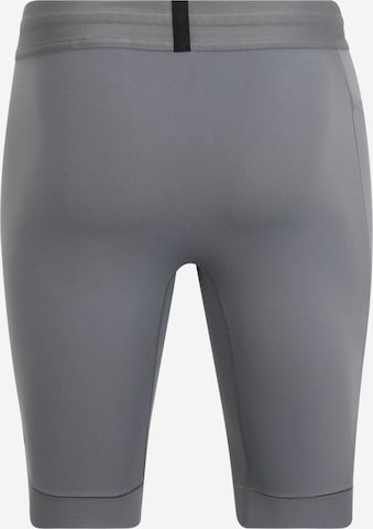 NIKE Skinny Shorts 'Nike Yoga Dri-FIT' in Grau