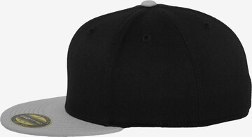 Flexfit Cap 'Premium 210' in Schwarz