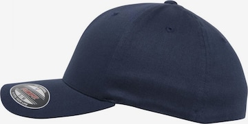 Șapcă de la Flexfit pe albastru