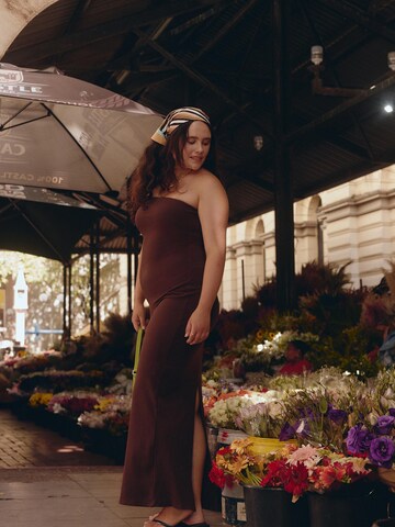 Brown Bandeau Bodycon Look