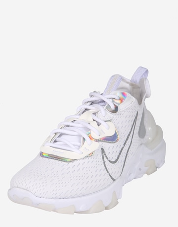 balts Nike Sportswear Zemie brīvā laika apavi 'React Vison Ess': no priekšpuses
