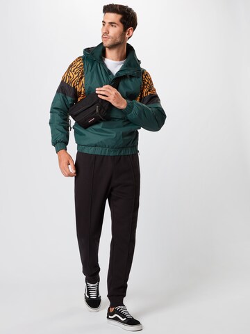 Urban Classics Between-Season Jacket in Green