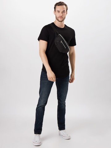 Coupe regular T-Shirt 'MATT' Only & Sons en noir