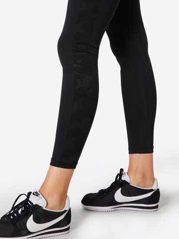 Urban Classics Skinny Leggings in Zwart