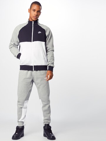 Nike Sportswear Regular Jogginganzug in Grau: predná strana