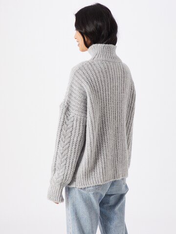 Trendyol Pullover in Grau