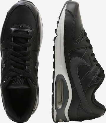 Nike Sportswear Låg sneaker 'Air Max Command' i svart: sida