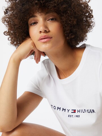 TOMMY HILFIGER T-Shirt in Weiß