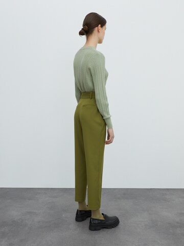 EDITED Tapered Pleated Pants 'Barbara' in Green