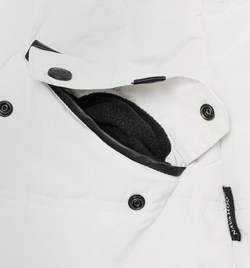 Veste d’hiver 'Nirvana' NAVAHOO en blanc