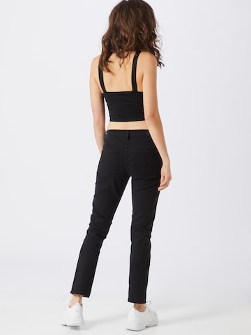 Coupe slim Jean 'Catie' QS en noir