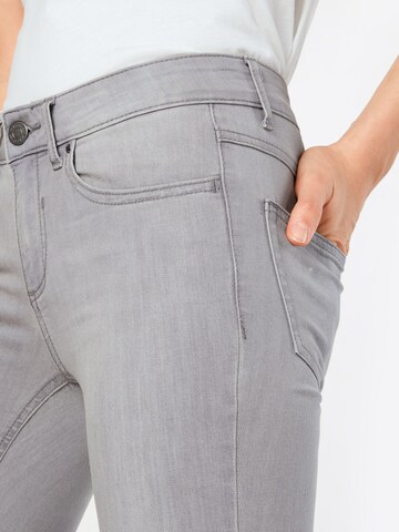 VILA Skinny Hose 'Commit' in Grau