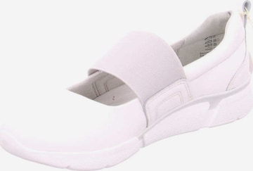 Franz Ferdinand Ballet Flats with Strap in White: front