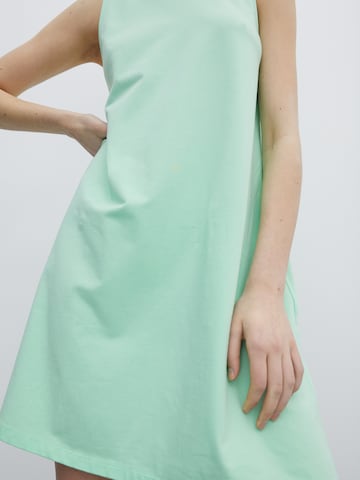 EDITED Dress 'Aleana' in Green