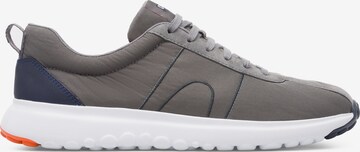 Sneaker bassa di CAMPER in grigio