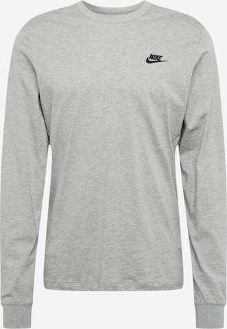 T-Shirt 'Club' Nike Sportswear en gris : devant